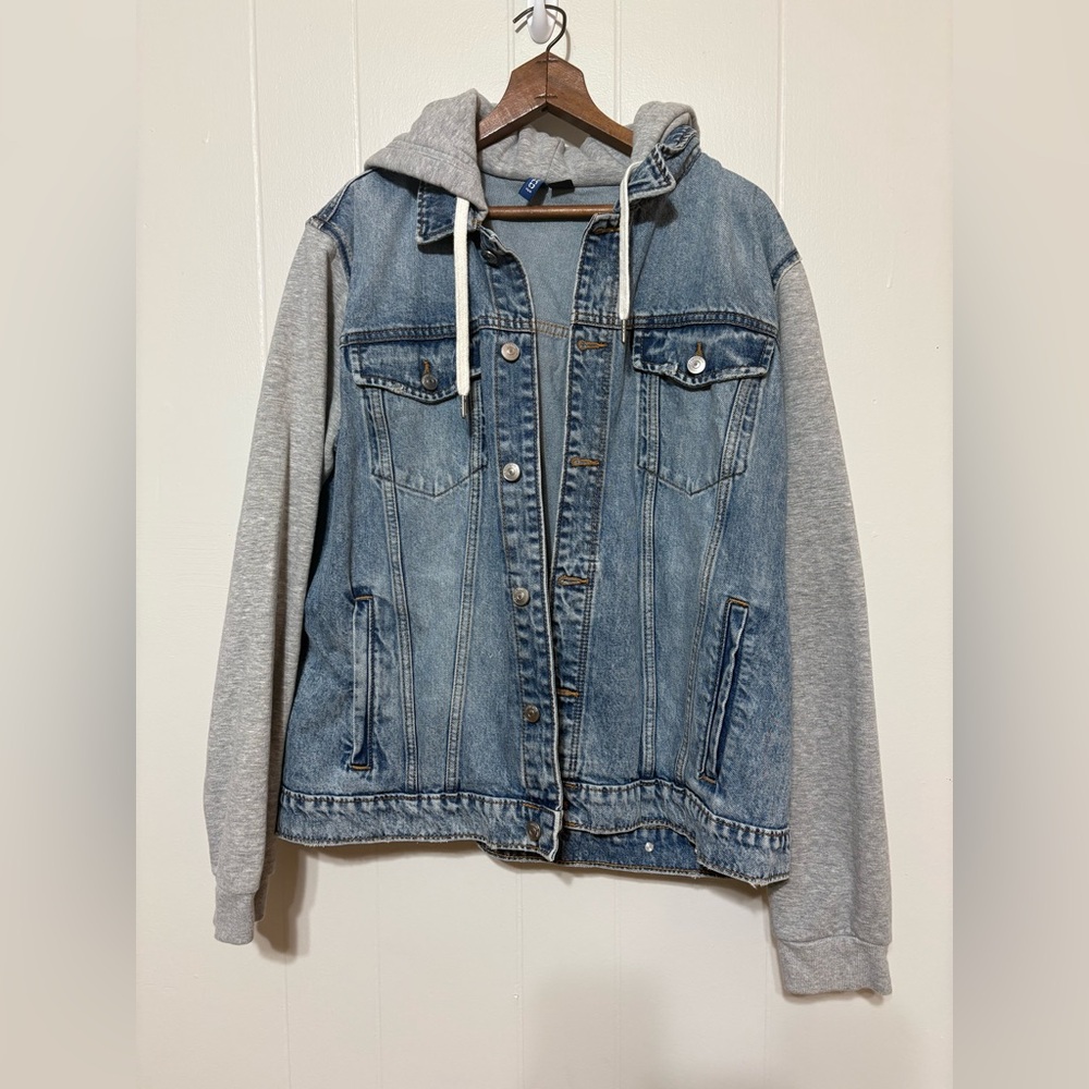 Divided Denim Jean Jacket XL Cotton Stretch Hooded Sleeve Sweatshirt Gray
